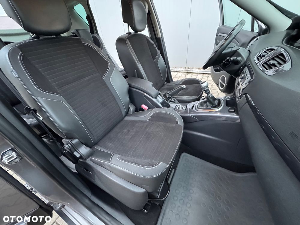 Renault Scenic Energy TCe 130 S&S Bose Edition - 8