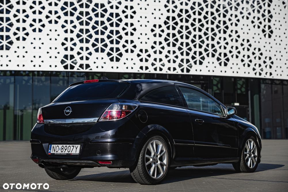 Opel Astra 1.6 Turbo Sport - 2