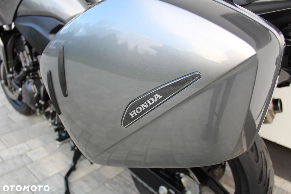 Honda CBF - 23