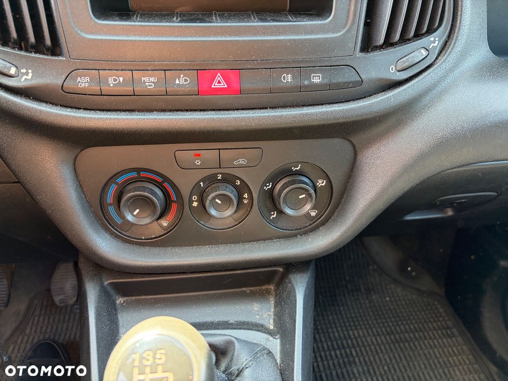 Fiat Doblo 1.4 16V Dynamic - 19