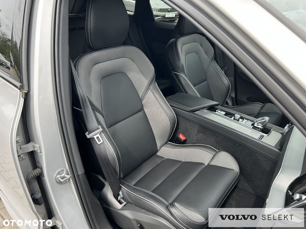 Volvo XC 60 - 25