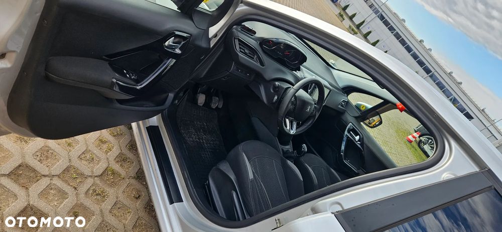 Peugeot 208 1.4 HDi Business Line - 6