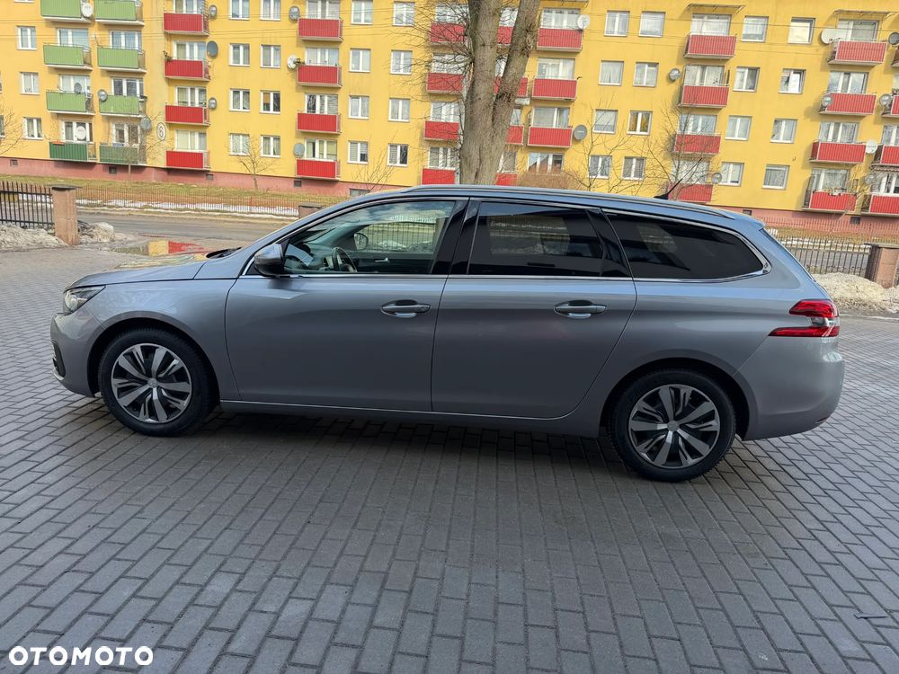 Peugeot 308 1.2 PureTech Allure S&S - 11