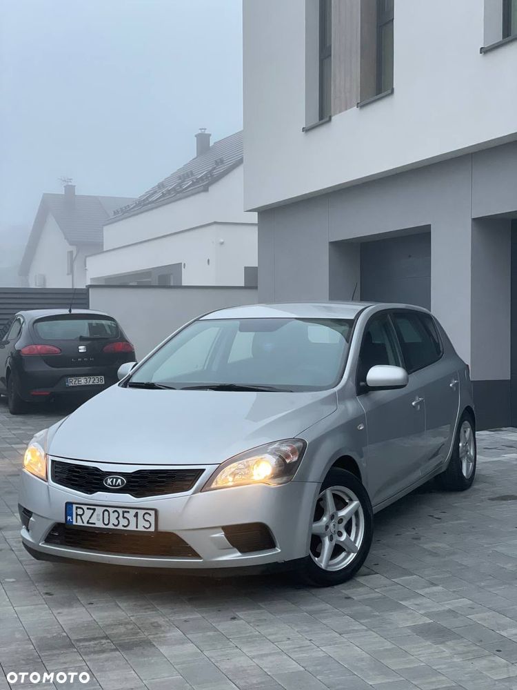 Kia Ceed 1.6 Crdi Comfort + - 3
