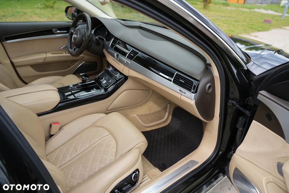Audi A8 3.0 TDI clean diesel L Quattro - 32