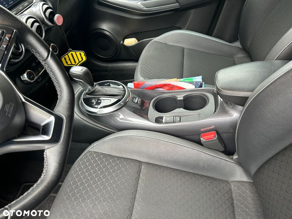 Nissan Juke 1.0 DIG-T N-Design DCT - 11