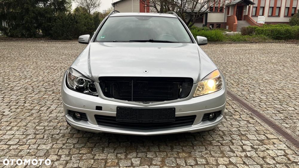 Mercedes-Benz Klasa C 180 T CGI BlueEFFICIENCY - 8