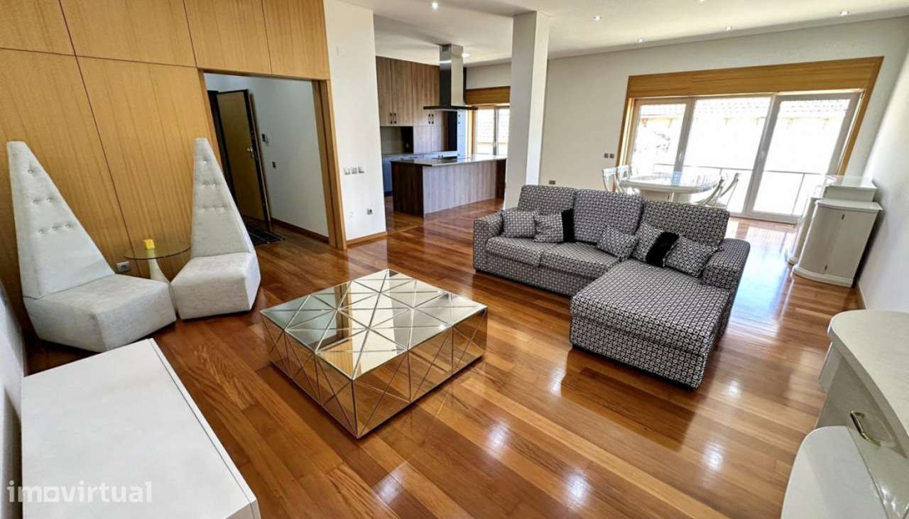 Venda de Apartamento T4, em condomínio fechado, Póvoa de Varzim - Grande imagem: 2/23