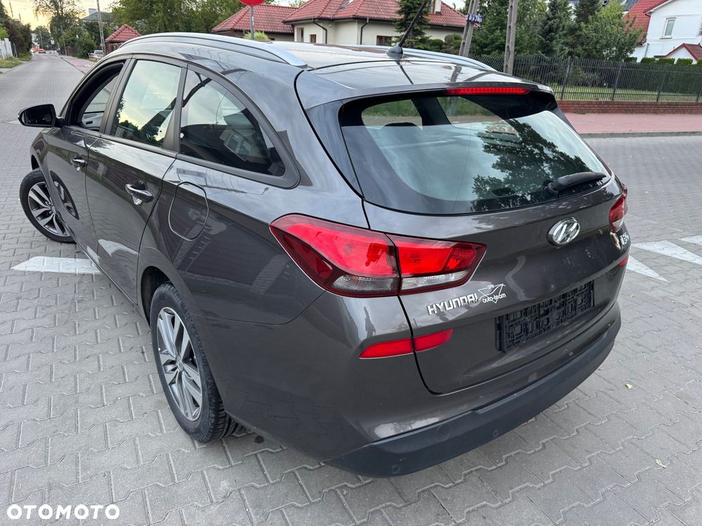 Hyundai i30 1.6 CRDI Passion Plus - 3