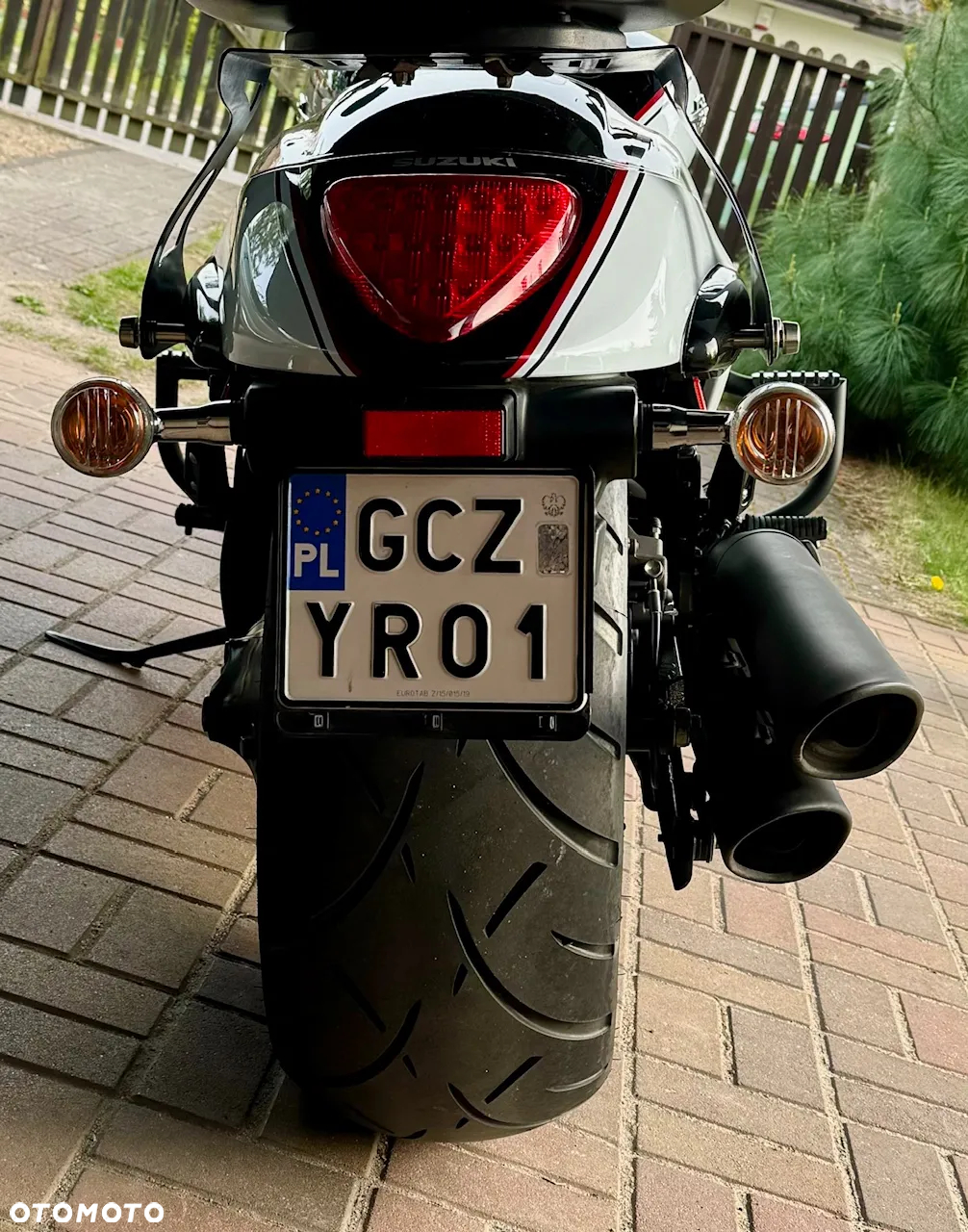 Suzuki Boulevard - 3