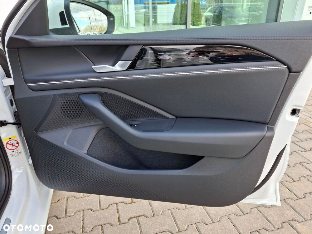 Volkswagen Passat Variant 1.5 TSI EVO Elegance DSG - 17