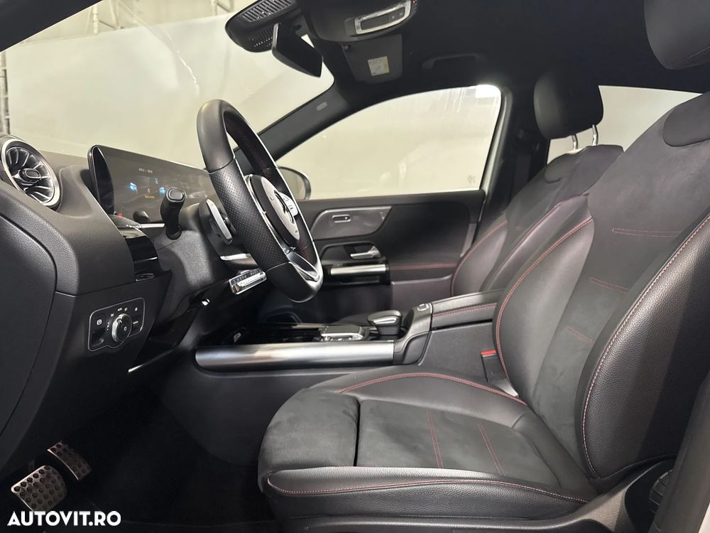 Mercedes-Benz GLA - 25