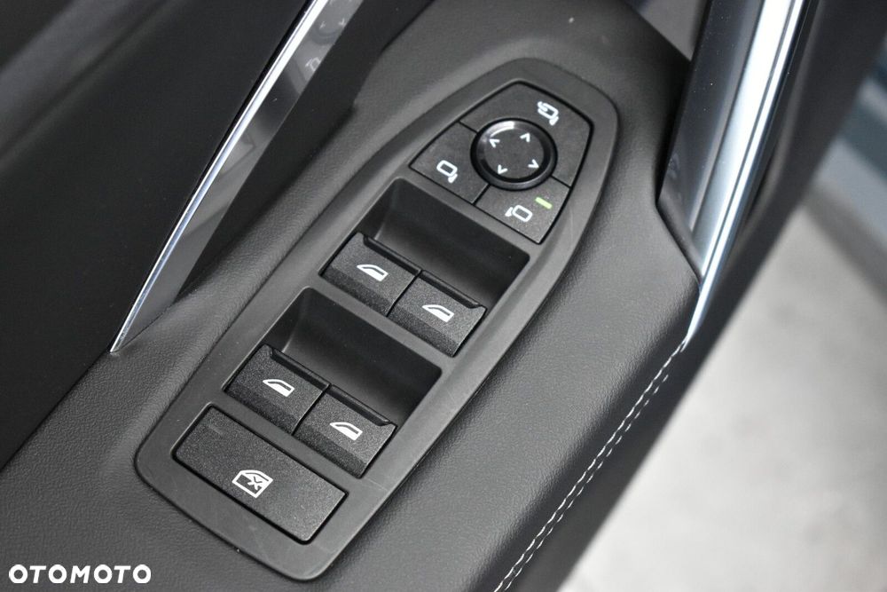 BMW X1 - 8