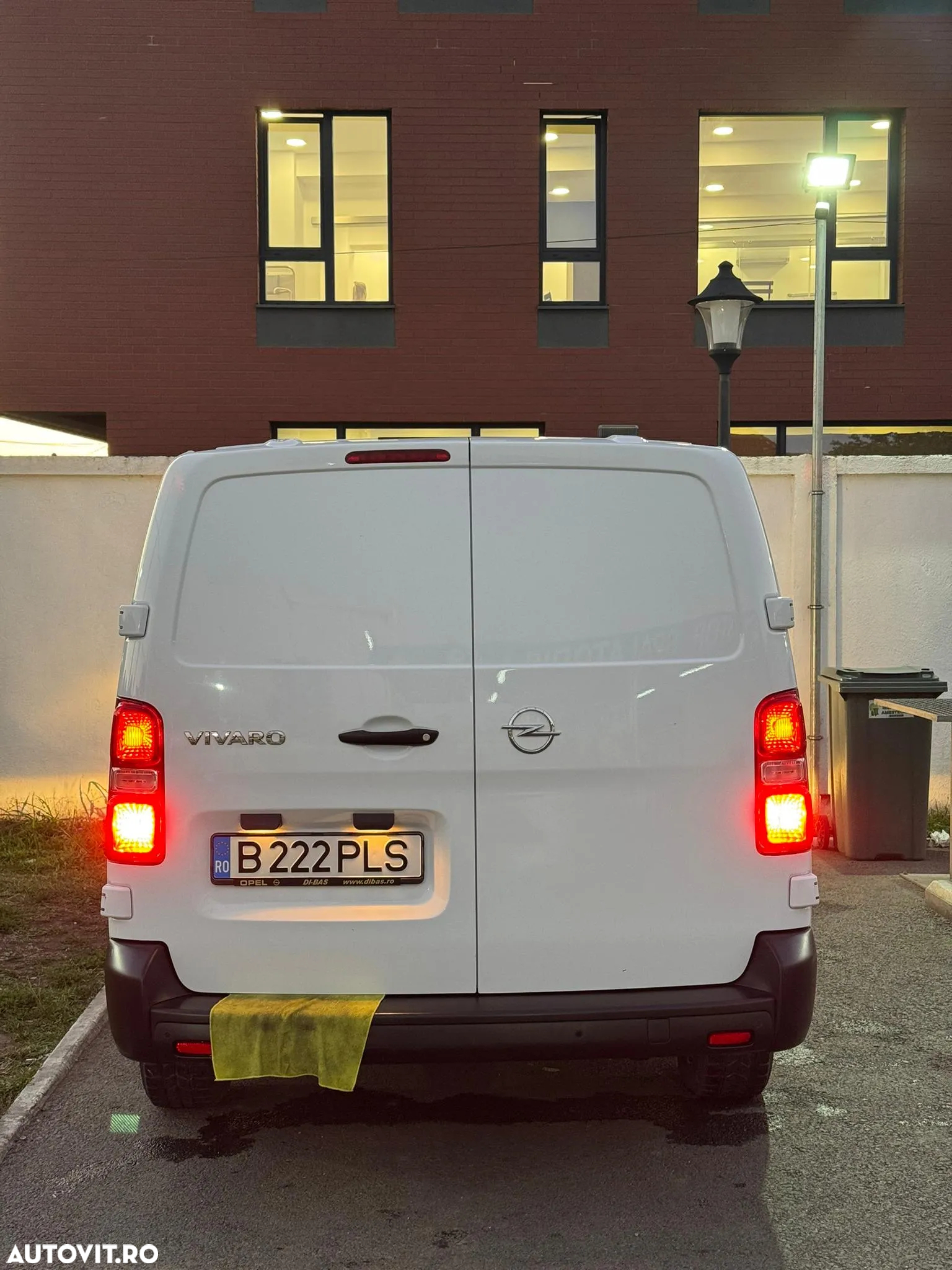 Opel Vivaro - 5