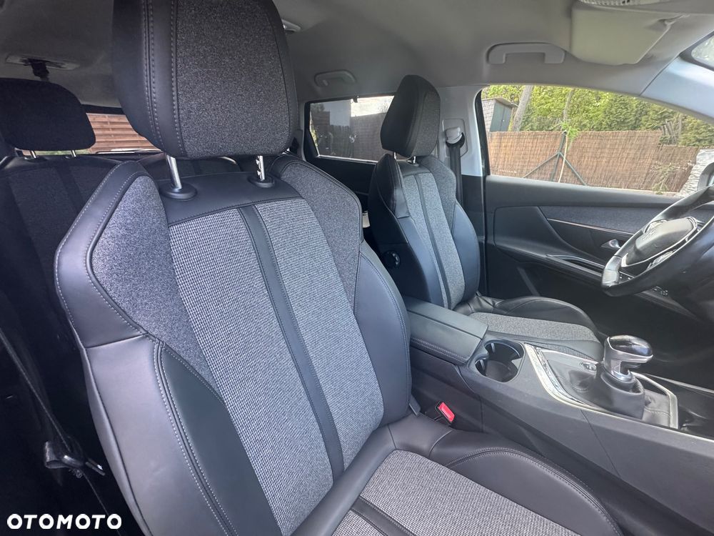 Peugeot 5008 PureTech 130 Allure - 25