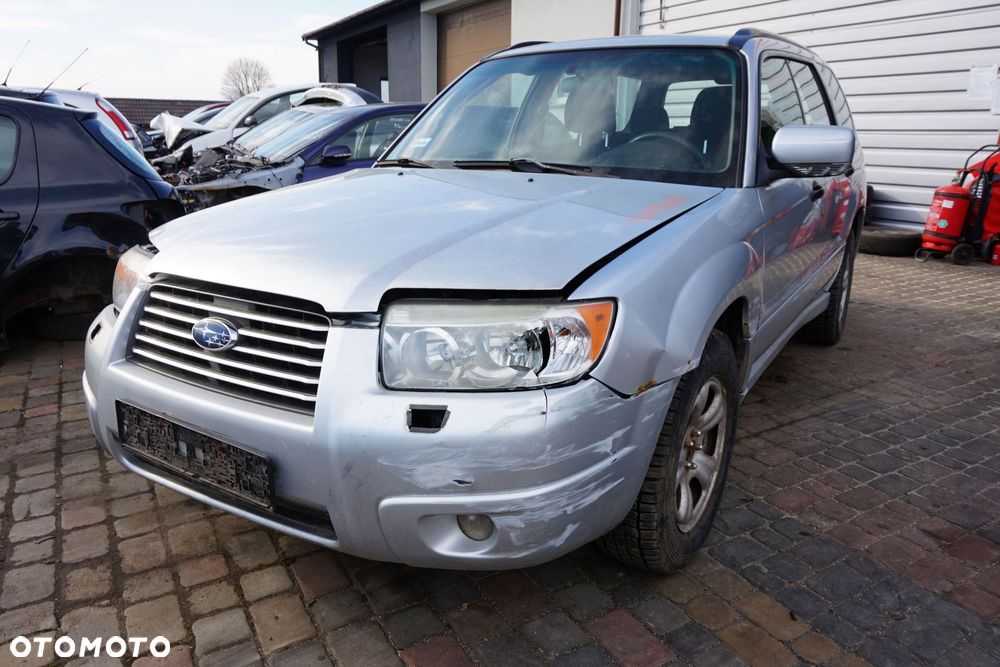 ZWROTNICA PIASTA LEWY PRZÓD FORESTER II SG LIFT 2.0 16V 28313AE030 28052AA001 SUBARU 2006-2008 - 1