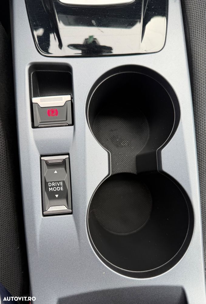 Peugeot 2008 1.5 BlueHDI EAT8 STT GT Pack - 15