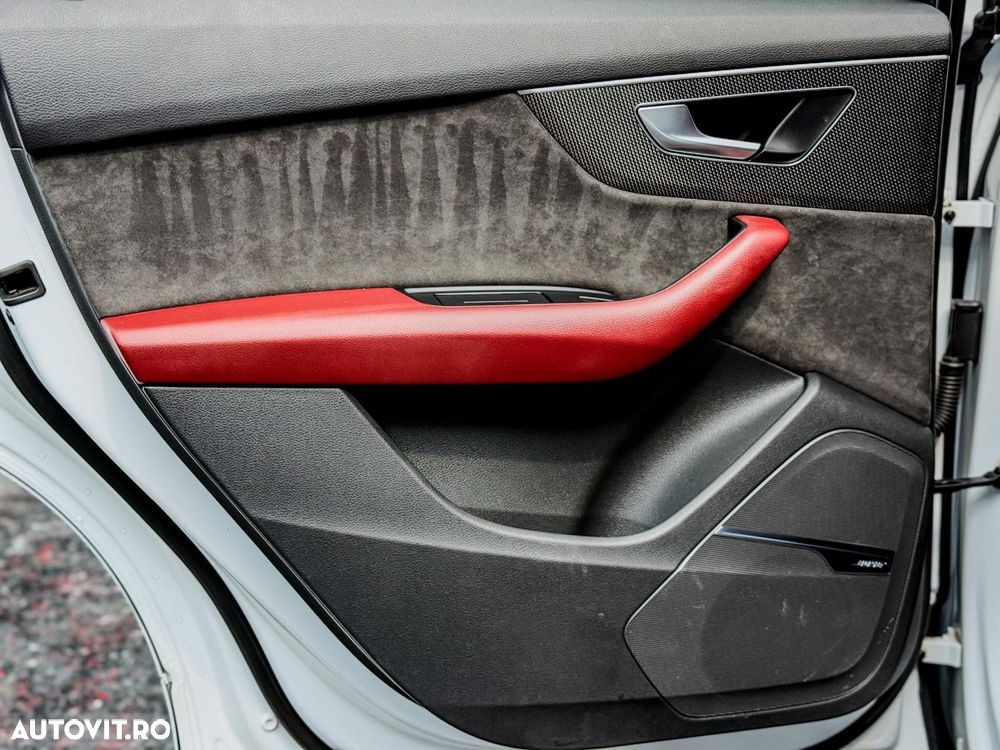 Audi SQ7 4.0 TDI quattro Tiptronic - 32