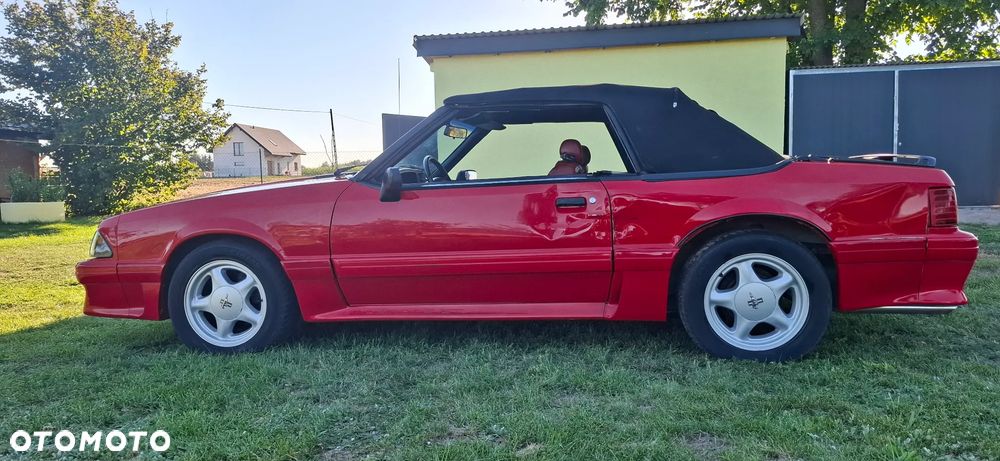 Ford Mustang 5.0 GT - 20