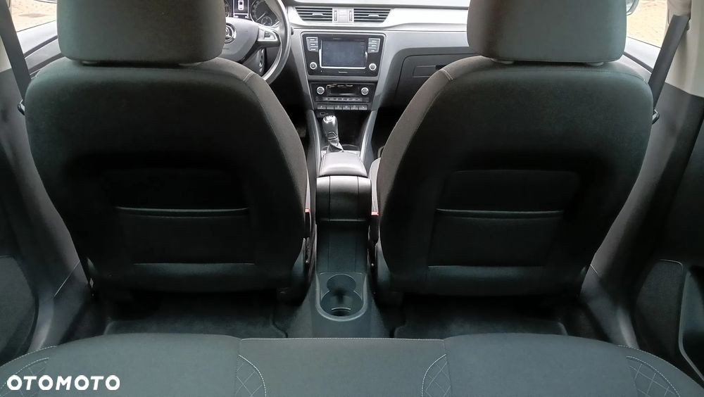 Skoda RAPID Spb 1.0 TSI Ambition - 18