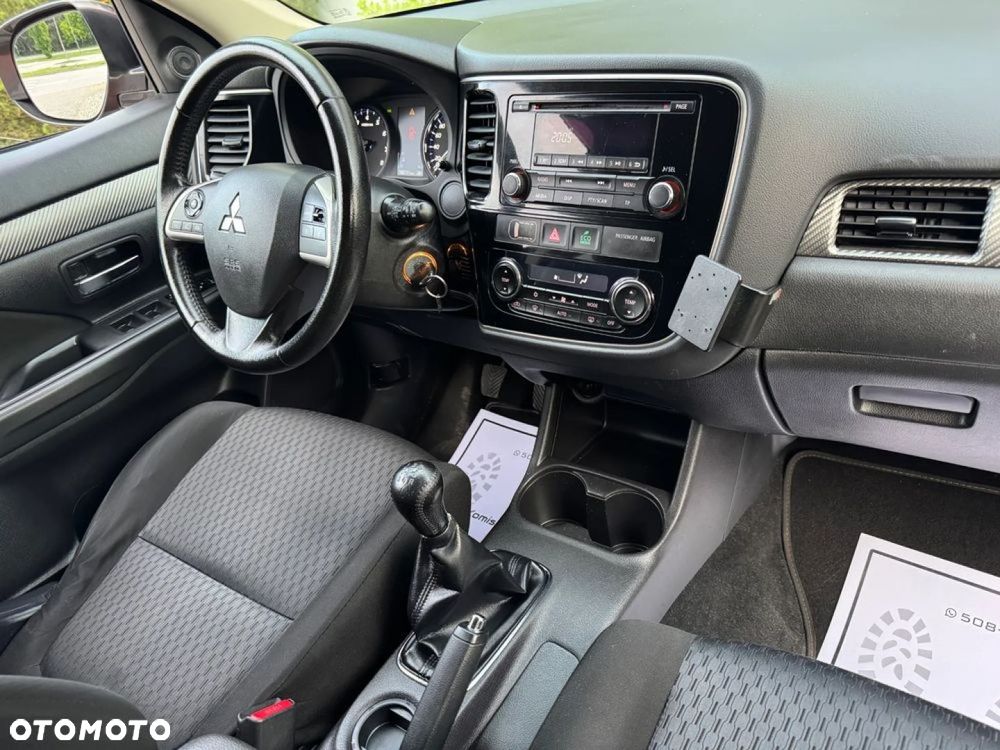 Mitsubishi Outlander - 37