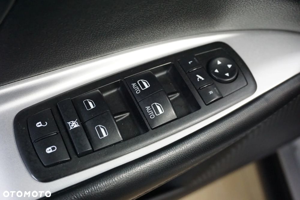 Fiat Freemont 2.0 Multijet 16V DPF Automatik Allrad Urban - 27