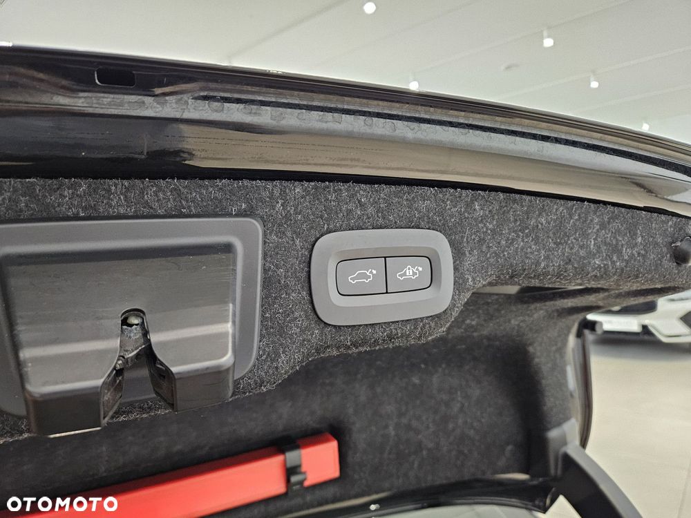 Volvo S90 - 33