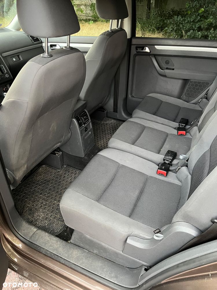 Volkswagen Touran 1.6 TDI DPF Comfortline DSG - 10