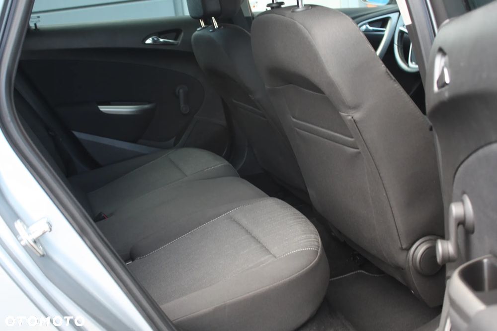Opel Astra 1.6 Automatik Innovation - 31