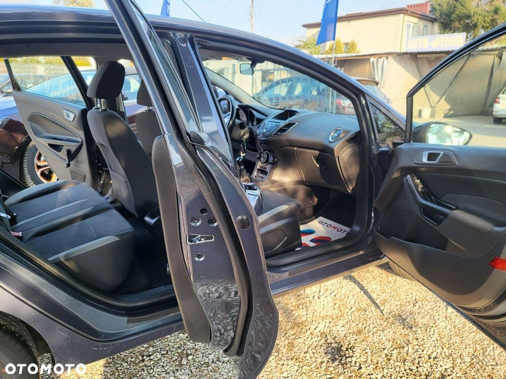 Ford Fiesta - 24