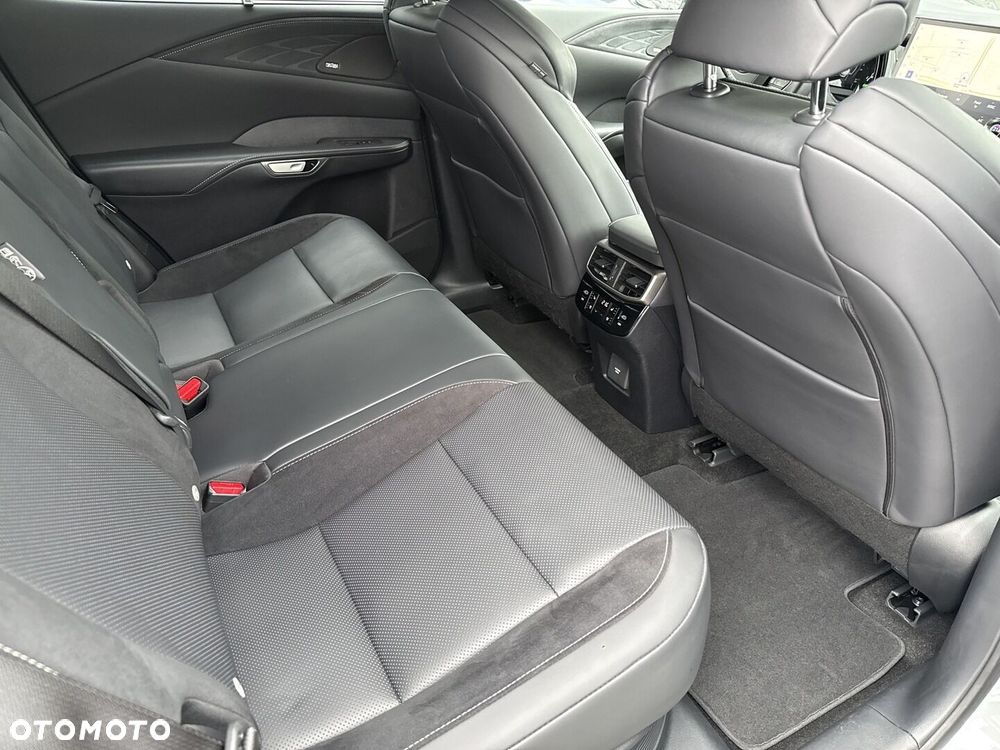 Lexus RX - 11