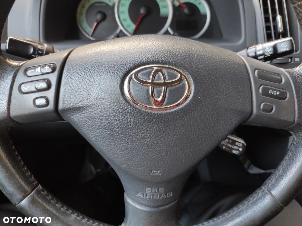 Toyota Corolla Verso 1.8 Sol 7os - 10