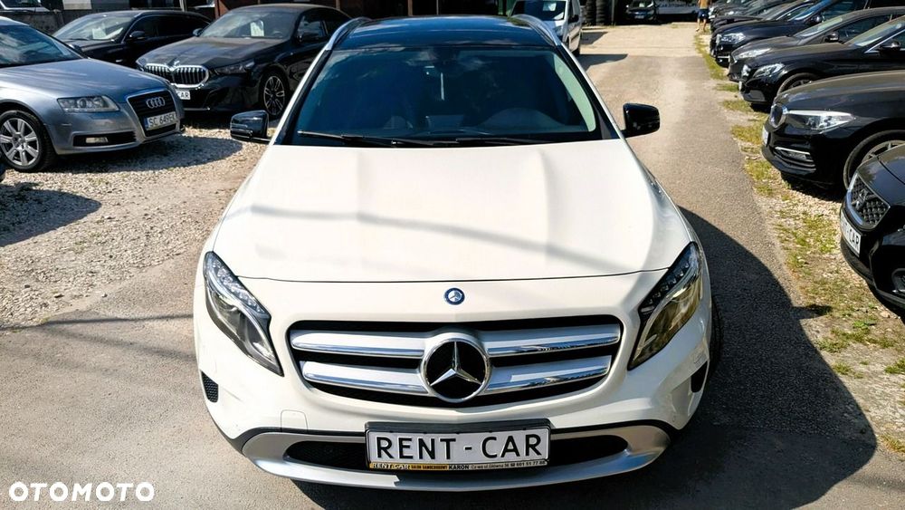 Mercedes-Benz GLA 200 d 4-Matic - 5
