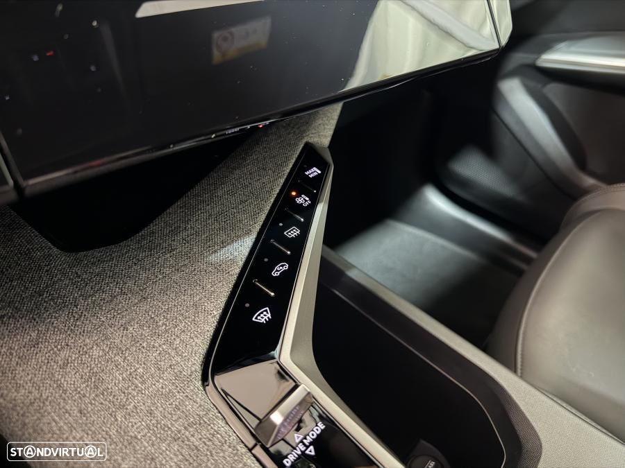 Peugeot 5008 1.2 Hybrid Allure Pack e-DCS6 - 18