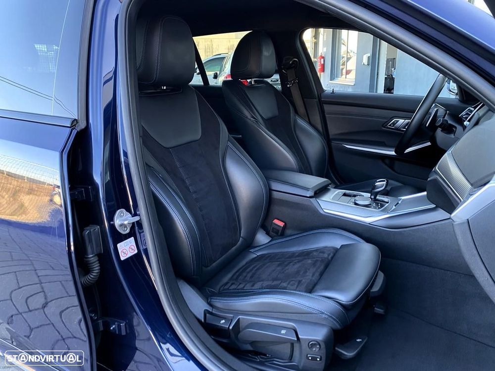 BMW 320 d Pack Desportivo M Auto - 5