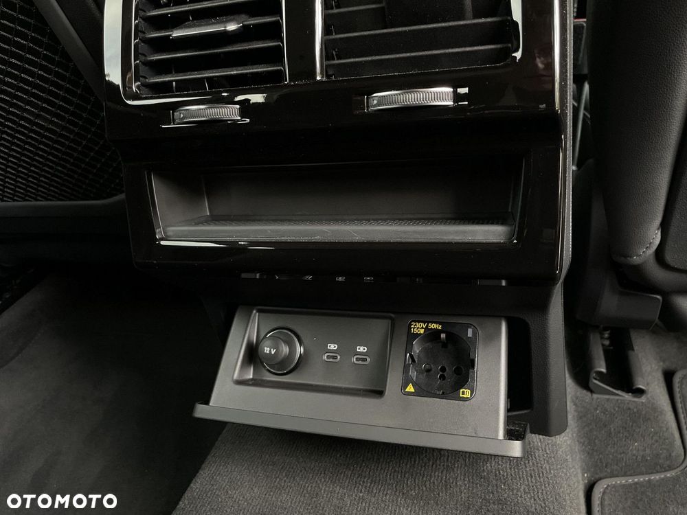 Volkswagen Touareg - 26