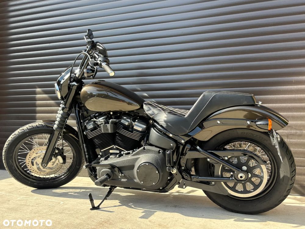 Harley-Davidson Softail Street Bob - 10
