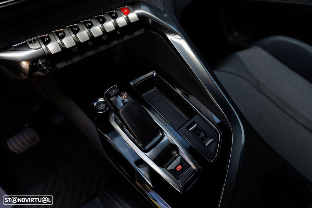 Peugeot 3008 1.6 Hybrid Allure e-EAT8 - 14