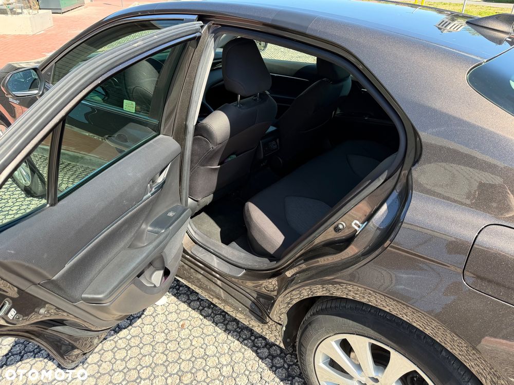 Toyota Camry 2.5 Hybrid Comfort CVT - 7
