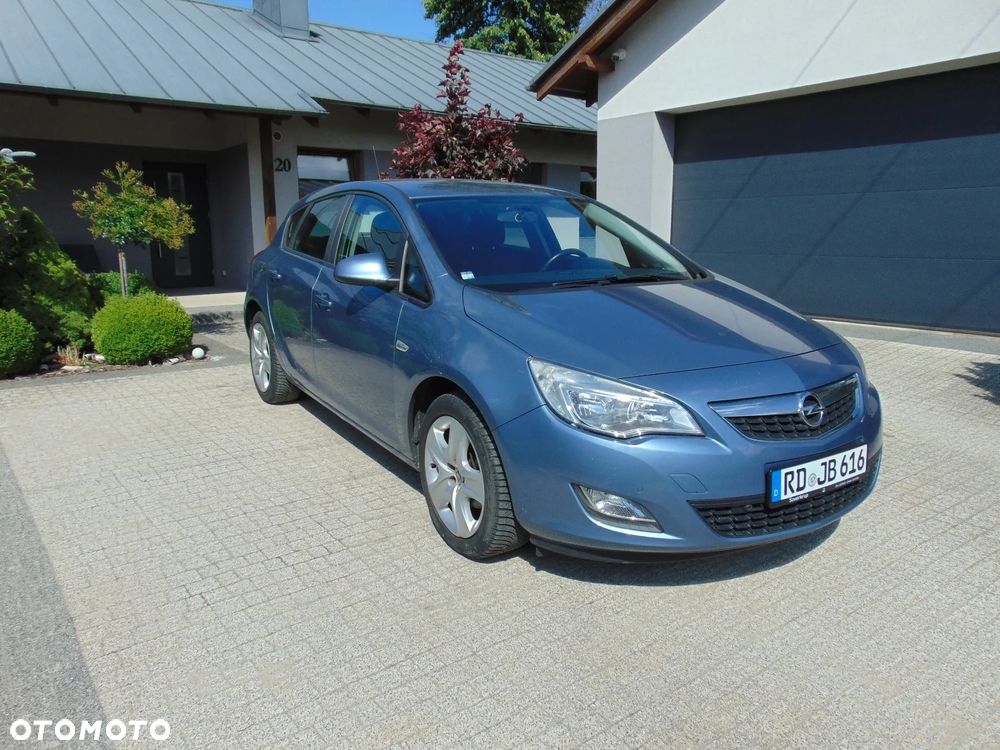 Opel Astra 1.6 Color Edition - 2