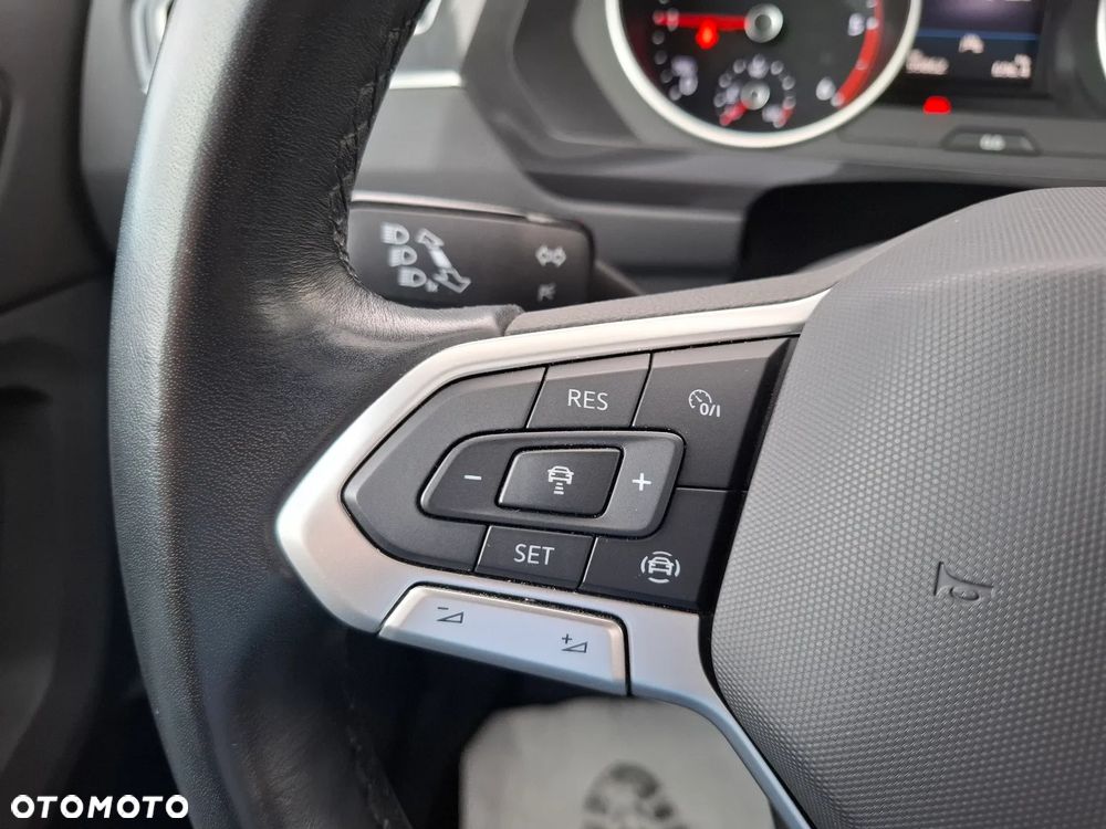 Volkswagen Tiguan 2.0 TDI SCR Life - 17