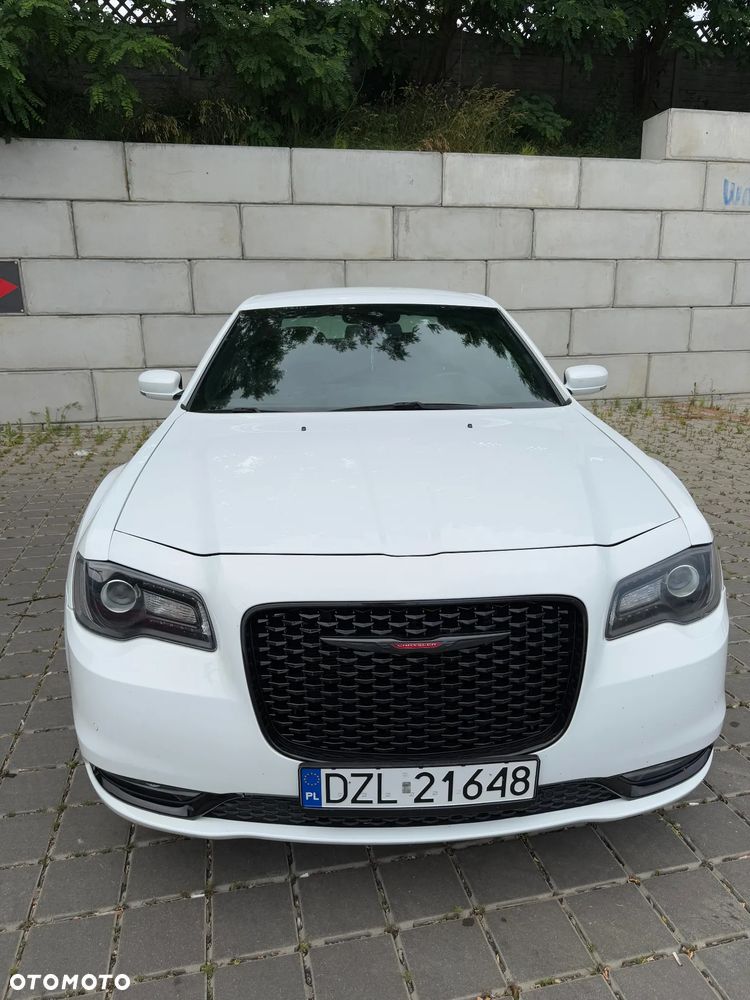 Chrysler 300s - 27