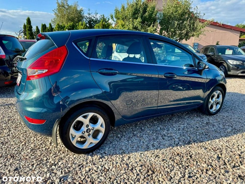 Ford Fiesta - 23