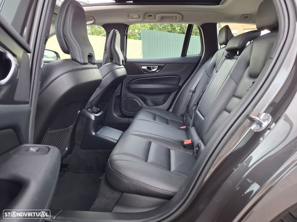 Volvo V60 2.0 T6 AWD TE Plus Bright - 43