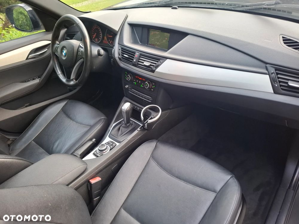 BMW X1 xDrive20d - 10