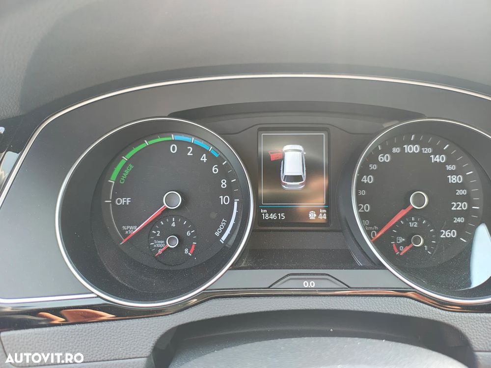 Volkswagen Passat Standard - 4
