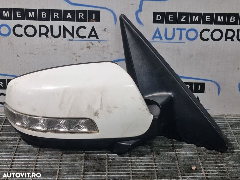 Oglinda dreapta Kia Sorento II Facelift 2012 - 2014 4 Usi ALB (1176) Rabatabile - 2