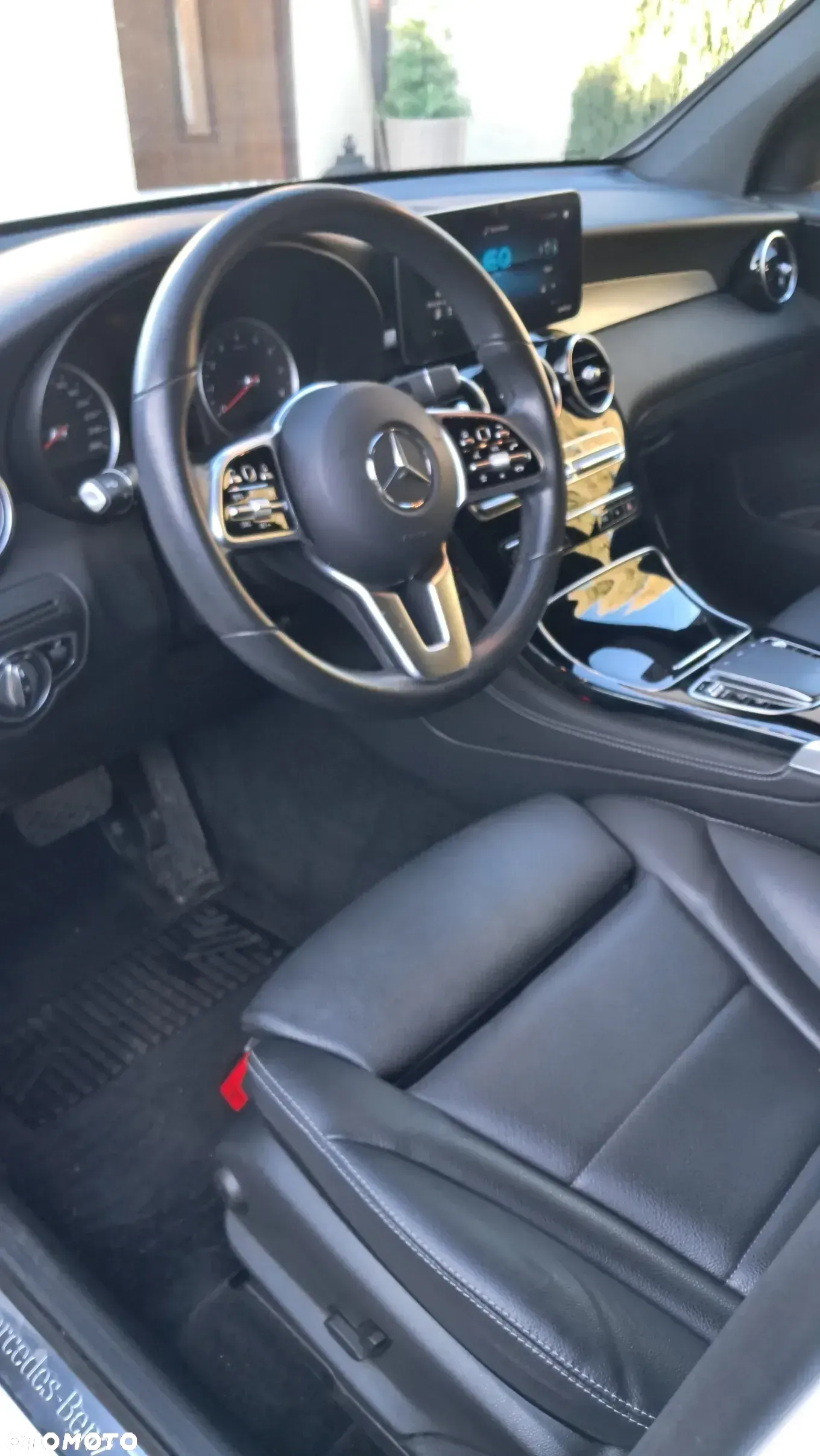 Mercedes-Benz GLC Coupe 300 e 4-Matic - 23