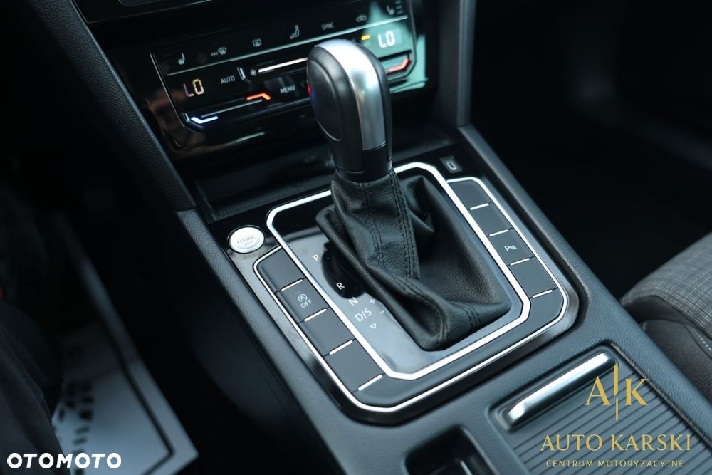 Volkswagen Passat Variant - 24