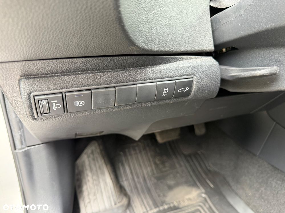 Toyota Corolla 2.0 Hybrid Executive - 15